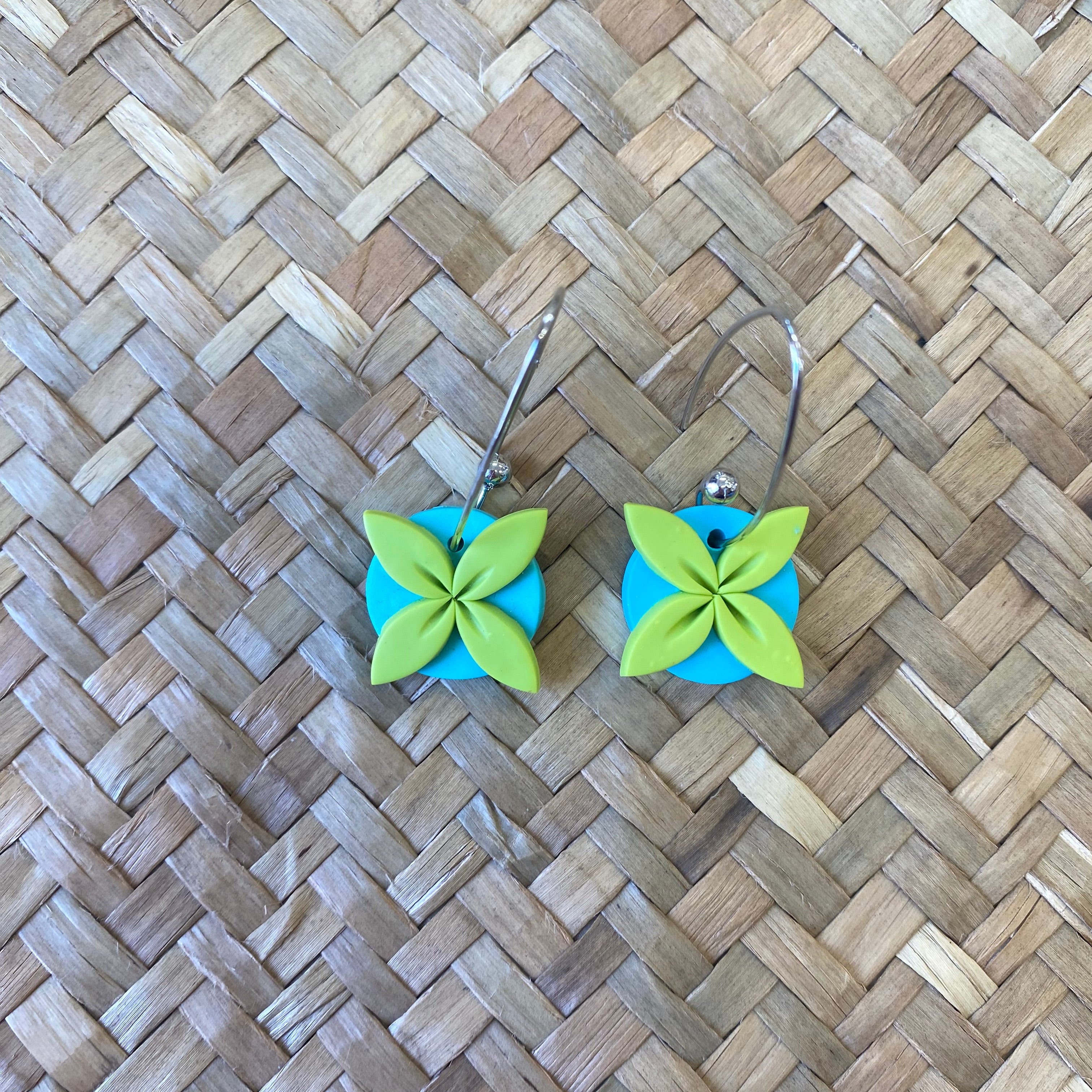 AOLELE Tipani Small Dangle Earrings