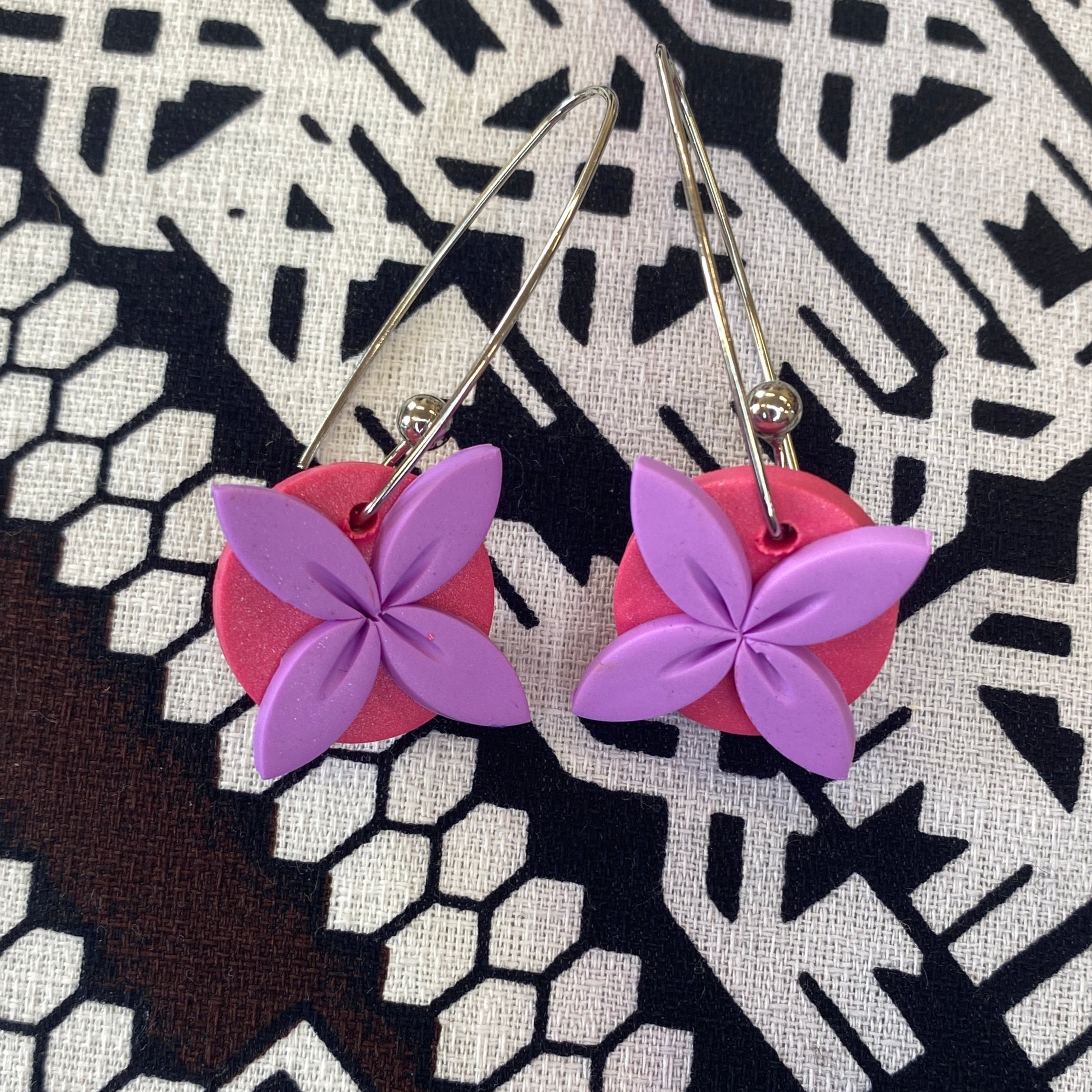 AOLELE Tipani Small Dangle Earrings (1-20)