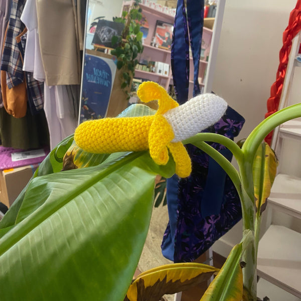 Banana Crocheted by Lizzie Luamanu