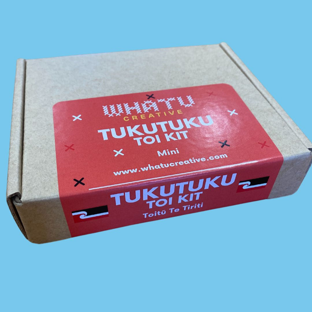 Whatu Creative - Toitū Te Tiriti Mini Tukutuku Toi Kit Single